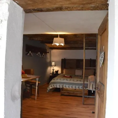 Countryrooms Valchiusella Country house *