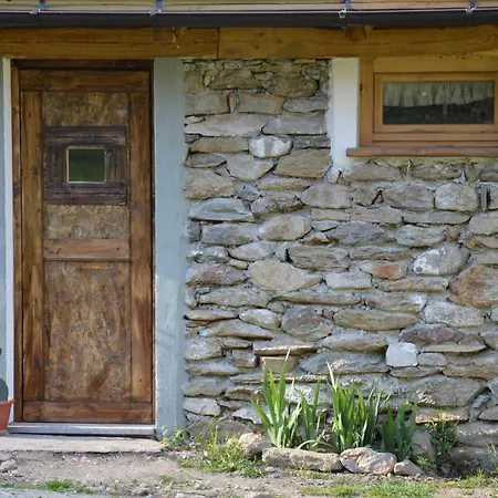 Countryrooms Valchiusella Country house